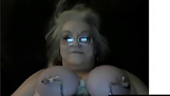 Grandma'S Webcam Adventure: A Bbw'S Seductive Show